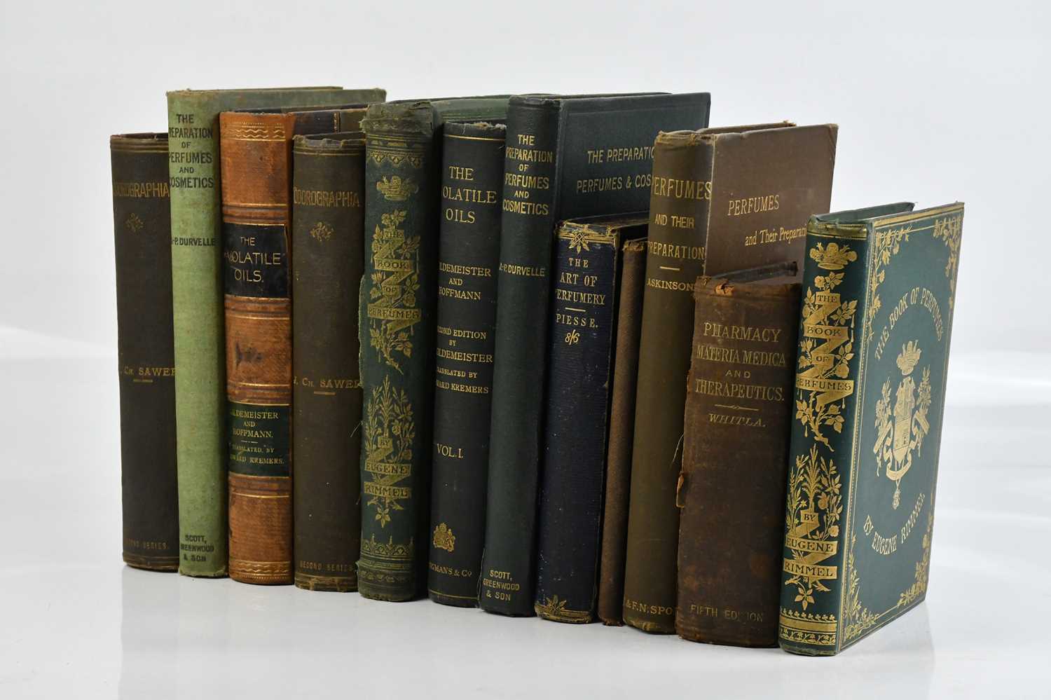 Lot 199 - PERFUMES AND COSMETICS; a collection of twenty...