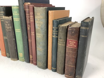 Lot 199 - PERFUMES AND COSMETICS; a collection of twenty...