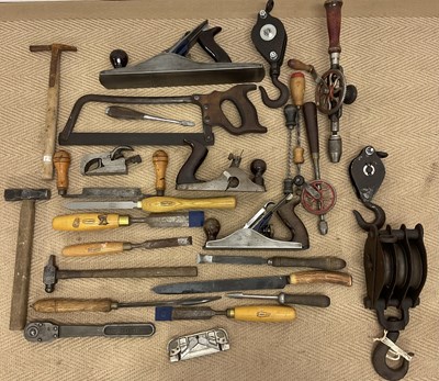 Lot 47 - A collectors' lot of tools, to include planes,...