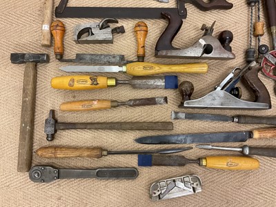 Lot 47 - A collectors' lot of tools, to include planes,...