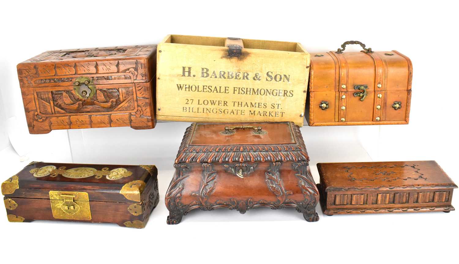 Lot 160 Five vintage wooden boxes, comprising a