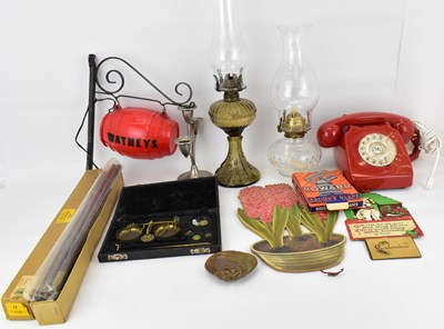 Lot 186 - Various collectibles to include a Watneys...