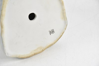 Lot 662 - A small collection of sundry ceramics...