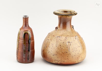 Lot 295 - JOHN JELFS (born 1946); a lugged stoneware...