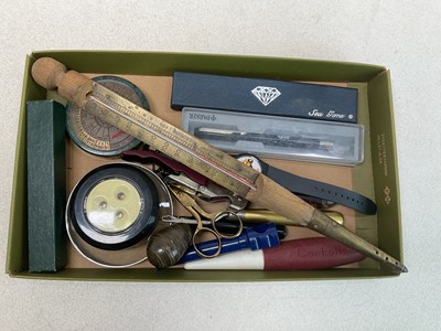 Lot 41 - A collectors' lot including fossils, bottle...