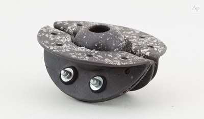 Lot 209 - ERIC MOSS (born 1959); a small raku...