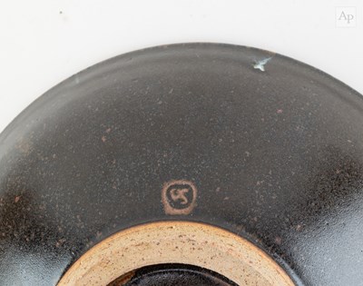 Lot 473 - PETER SWANSON (born 1950); a stoneware bowl...