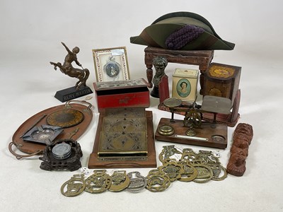 Lot 14 - An interesting group of collectors' items...