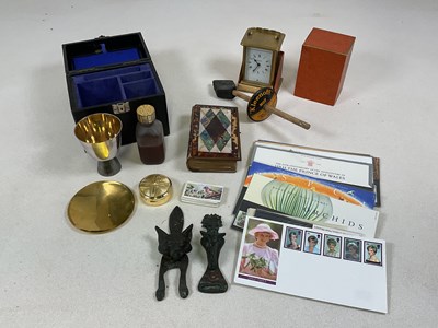 Lot 51 - A quantity of collectors' items including a...