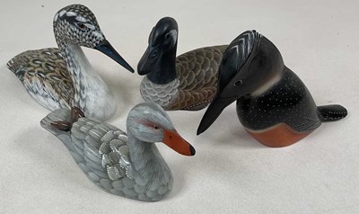 Lot 70 - Four painted wooden ducks, (4) largest 18 x 22 cm