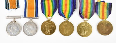 Lot 192 - A collection of WWI medals comprising the 1914-...