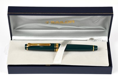 Lot 93 - SAILOR; a fountain pen, with 14k nib and dark...