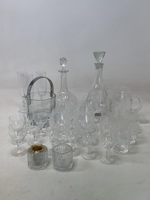 Lot 364 - A quantity of leaded and cut crystal glassware,...