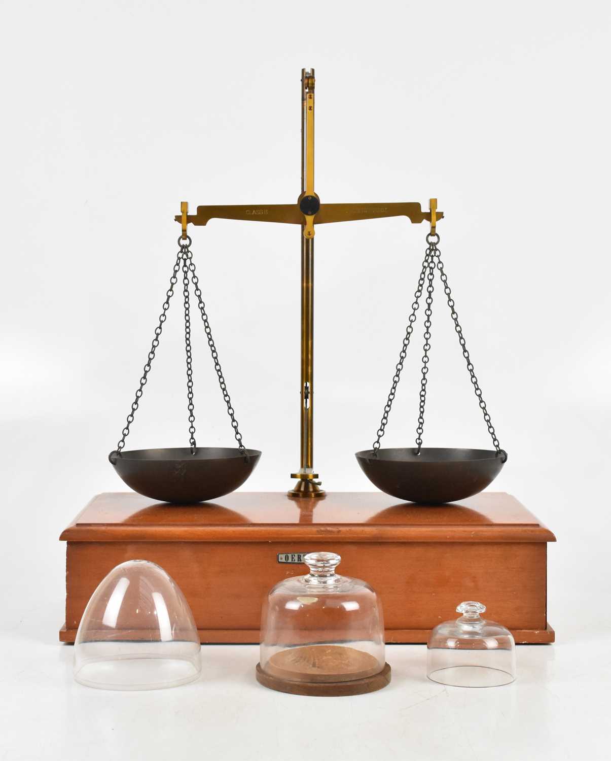 Lot 1399 - OERTLING; a set of class B 20 ounce balance
