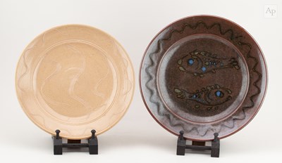 Lot 537 - RAY FINCH (1914-2012) for Winchcombe Pottery;...