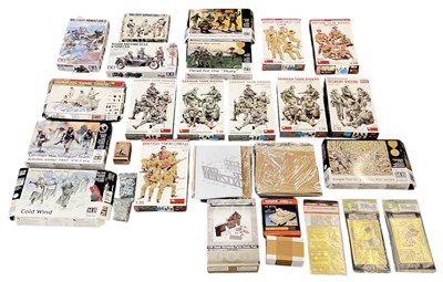 Lot 496 - A collection of nine Miniart 1:35 military...