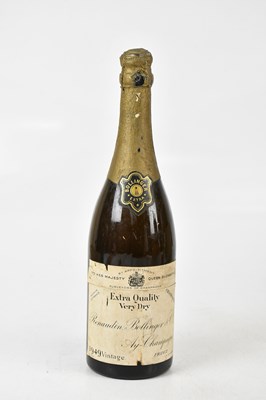 Lot 367 - CHAMPAGE; a single bottle of 1949 Bollinger...