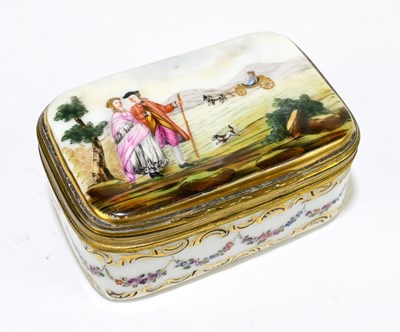 Lot 654 - A Naples porcelain trinket box and cover of...