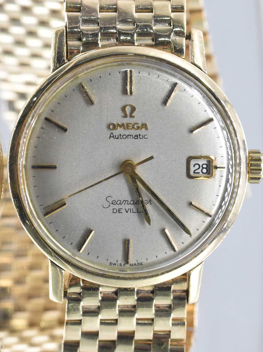 Lot 608 - OMEGA; a gentleman's 9ct gold automatic