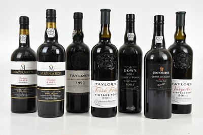 Lot 359 - PORT; seven bottles including  a bottle of...