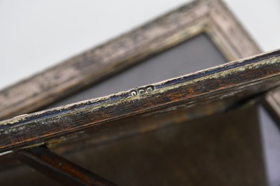 Lot 1348 - WALTER & GEORGE MYERS; a George V hallmarked...