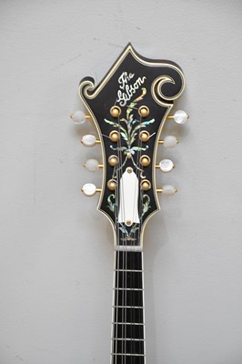 Lot 1004 - GIBSON; an F-style Wayne Benson signature...