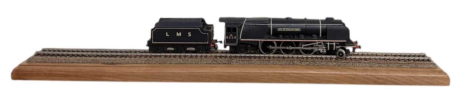 Lot 612 - WRENN RAILWAYS; a boxed OO gauge locomotive...