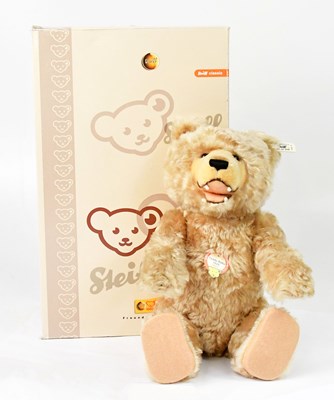 Lot 433 - STEIFF; a German collectors' bear 'Teddy Baby...