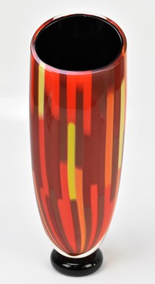 Lot 334 - SEGUSO VIRO; an Italian mottled glass vase on black glass circular base