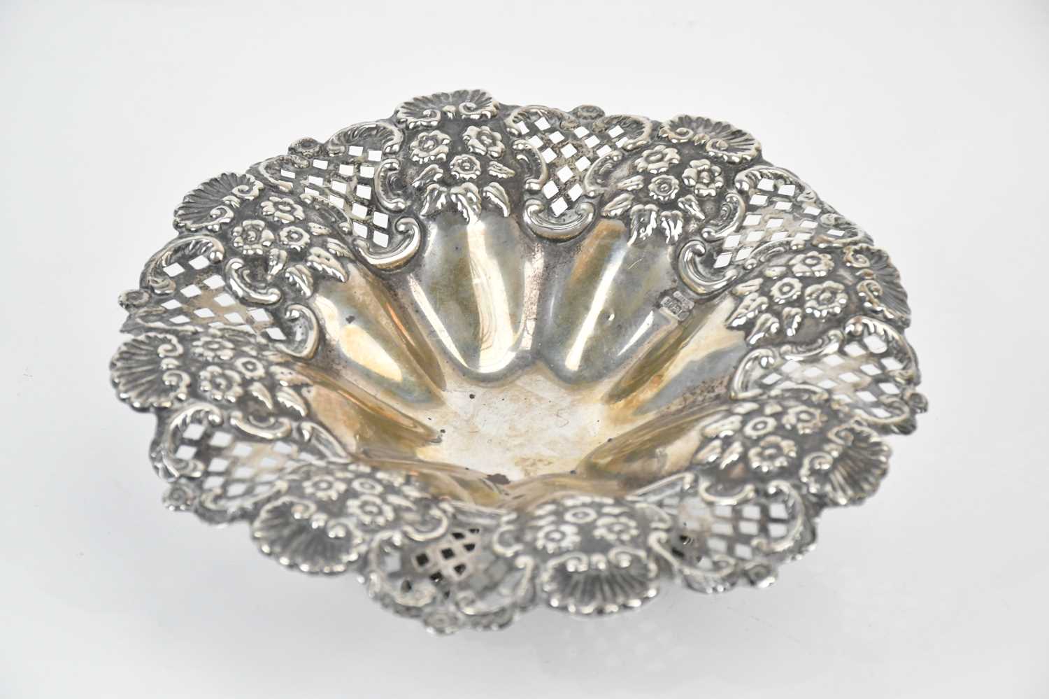 Lot 1488 - H J COOPER & CO LTD; an Edward VII hallmarked...