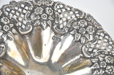 Lot 1488 - H J COOPER & CO LTD; an Edward VII hallmarked...