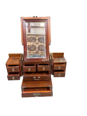 Lot 46 - A reproduction South Korean shaving/toiletry...