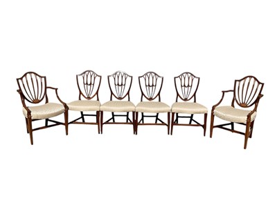 Lot 32 - An Edwardian mahogany and crossbanded...