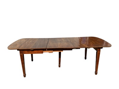 Lot 32 - An Edwardian mahogany and crossbanded...