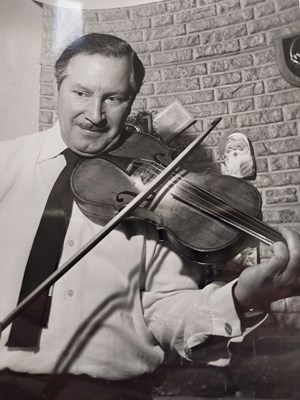 Lot 1016 - WILLIAMSON BLYTH; a full size violin, with two-...
