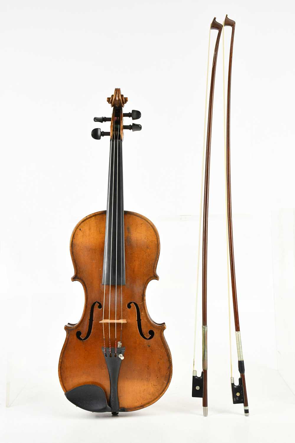 Lot 1016 - WILLIAMSON BLYTH; a full size violin, with two-...