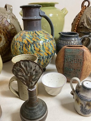 Lot 297 - A quantity of decorative ceramics including...