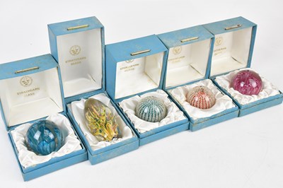 Lot 323 - STRATHEARN; five boxed paperweights.
