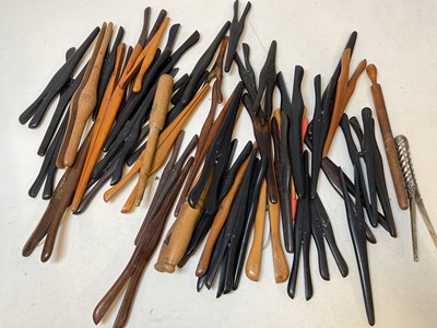 Lot 50 - A large collection of glove stretchers.