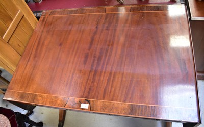 Lot 18 - An early 20th century mahogany and rosewood...