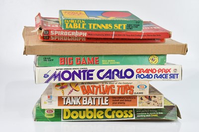 Lot 2135 - A collection of vintage board and other games...