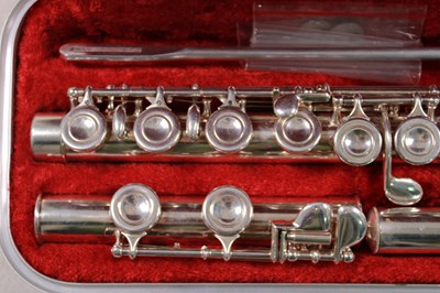 Lot 120 - ROMILLY; a cased graduate flute.