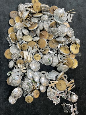 Lot 123 - A large collection of vintage police buttons...