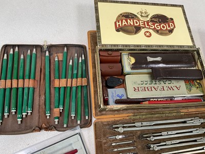 Lot 31 - A collection of pens, pencils and associated...