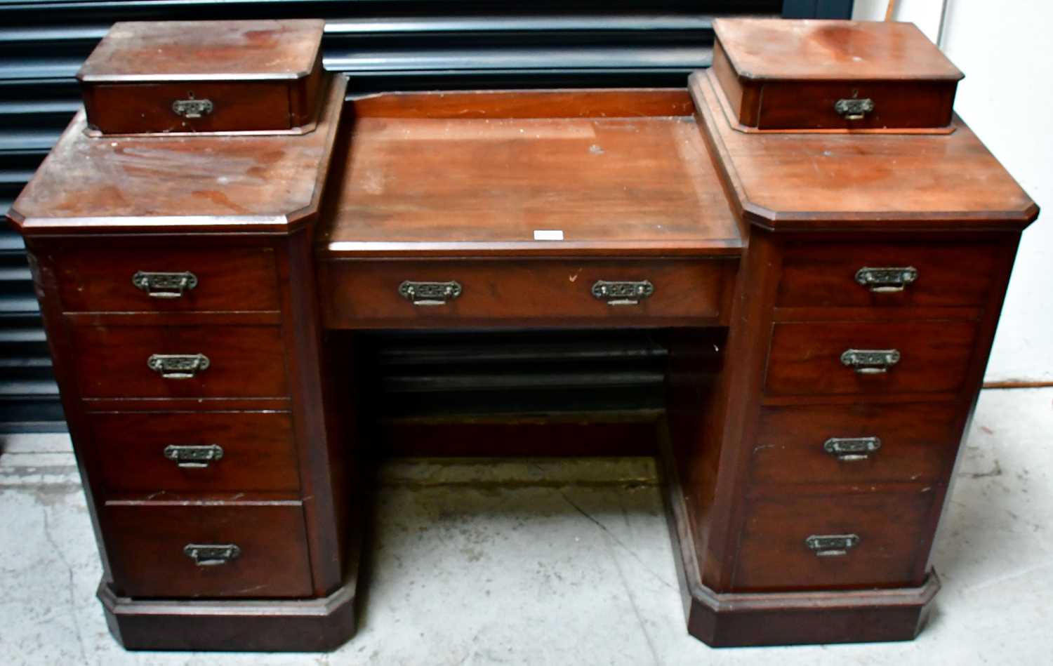 Lot 43 - A 19th century dressing table/desk, 83 x 142 x...