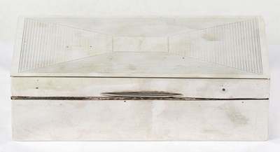 Lot 610 - GOLDSMITHS & SILVERSMITHS COMPANY; an Art Deco...