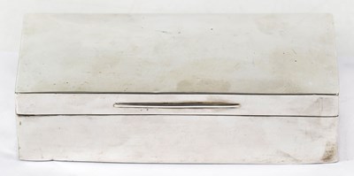 Lot 611 - GOLDSMITHS & SILVERSMITHS COMPANY; a...