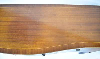 Lot 23 - A Regency-style crossbanded and line inlaid...