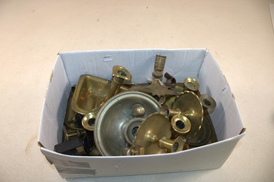 Lot 1131 - A quantity of predominantly brass chamber sticks.