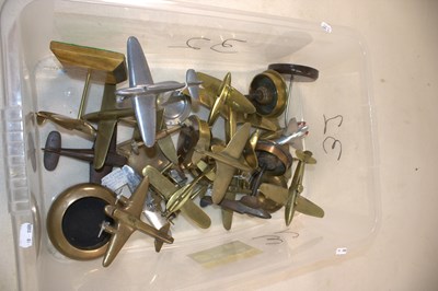 Lot 116 - A group of vintage model aeroplanes, some in...
